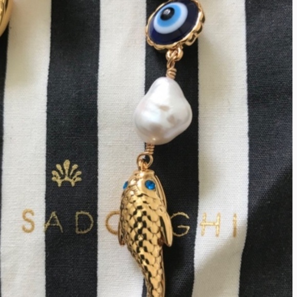 Nwit Lele Sadoughi fish Pearl earrings - Picture 4 of 6